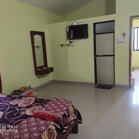 Swarajya Villa ナガオン エクステリア 写真